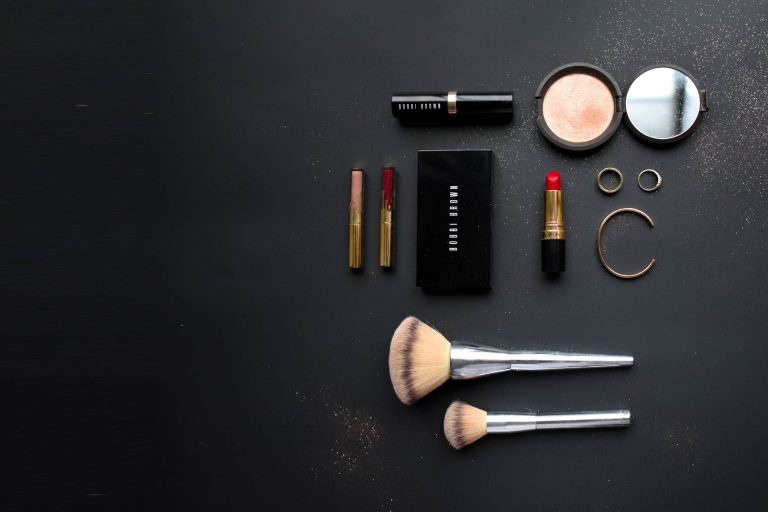 makeup-banner-kit
